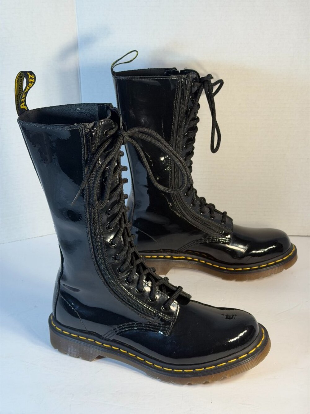 Dr Martens New Rare Model 9733